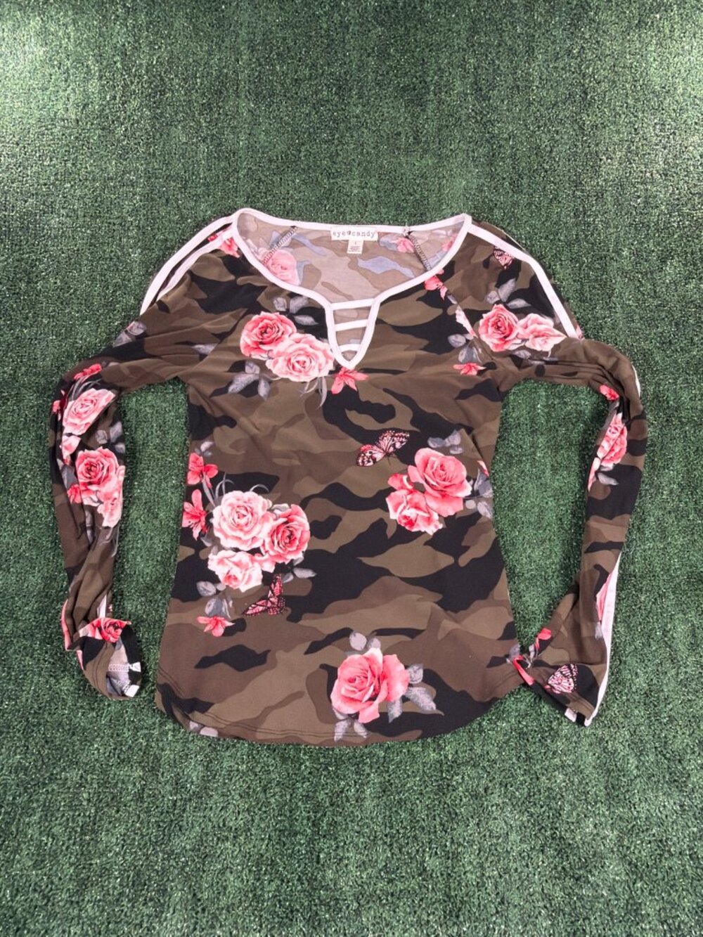 Eye Candy Camo Floral Roses Long-Sleeve Top Women's L